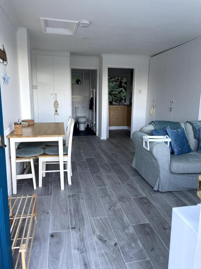 Self-Catering Studio In Beautiful Charmouth Exteriör bild